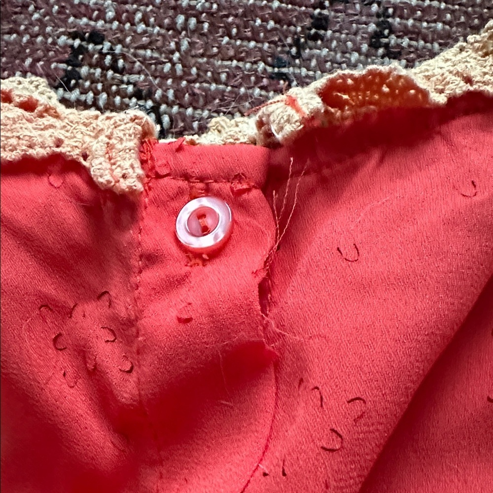 Sz S Esley Coral Blouse with Cotton Lace Orange Trim Button Back 00’s Y2K - Picture 6 of 7